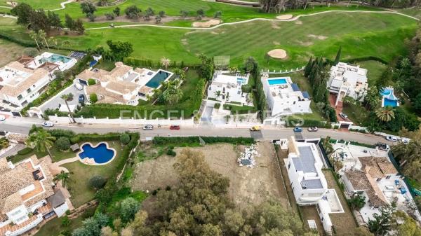 Terreno en calle Pléyades