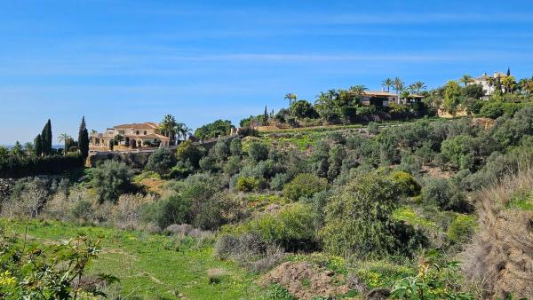Terreno en Urbanización Marbella Hill Club, 10