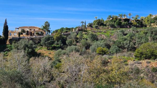 Terreno en Urbanización Marbella Hill Club, 10