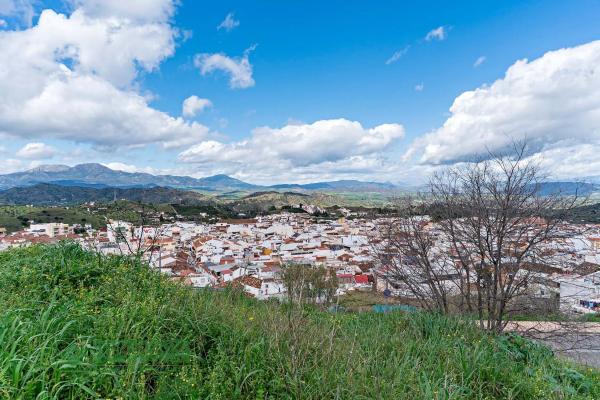 Terreno en cuesta de la reina