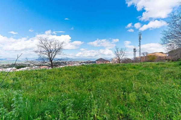 Terreno en cuesta de la reina