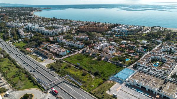 Terreno en Barrio Cancelada