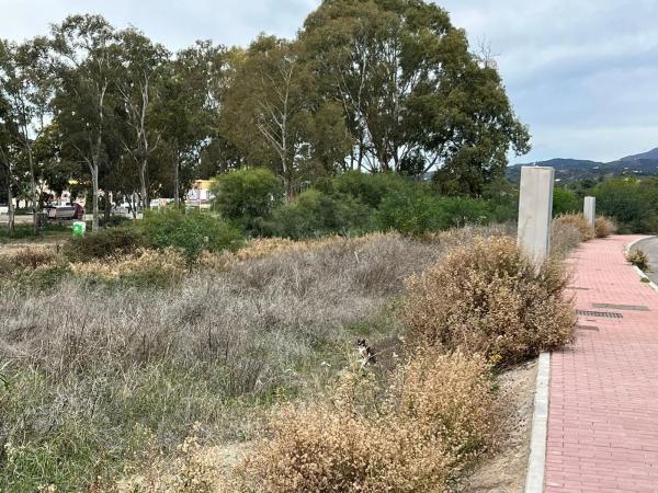 Terreno en calle Periana