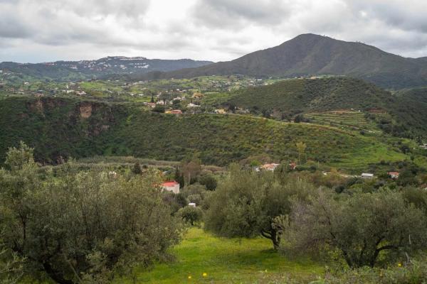 Terreno en carretera de la Cala a Entrerrios