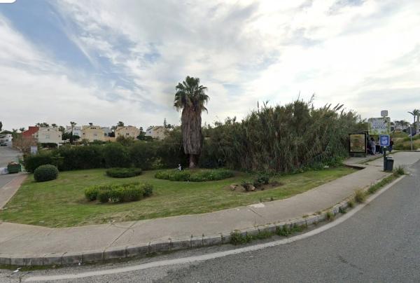 Terreno en calle de la Luna