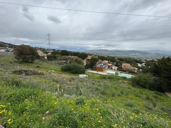Terreno en Pinos de Alhaurín
