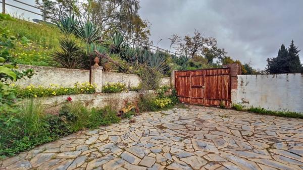Terreno en avenida de la Ilusión