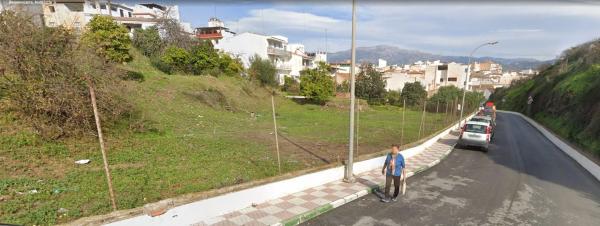 Terreno en avenida Blas Infante, 20
