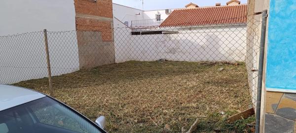 Terreno en calle Calderón de la Barca s/n