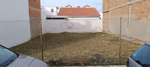 Terreno en calle Calderón de la Barca s/n