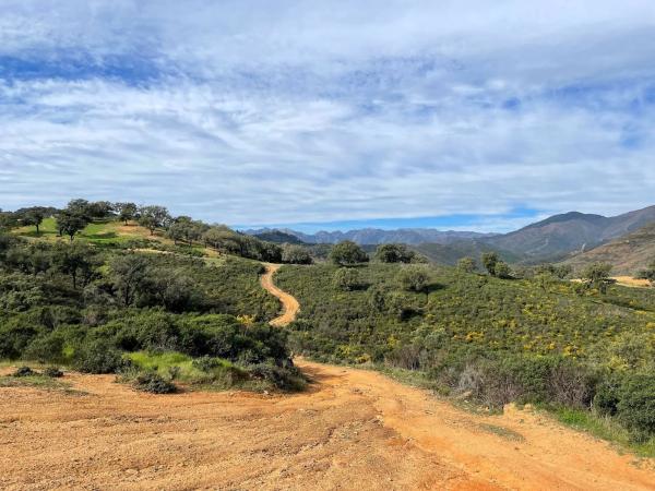 Terreno en avenida Ojen, 1