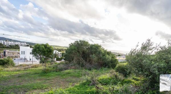Terreno en calle Guatemala
