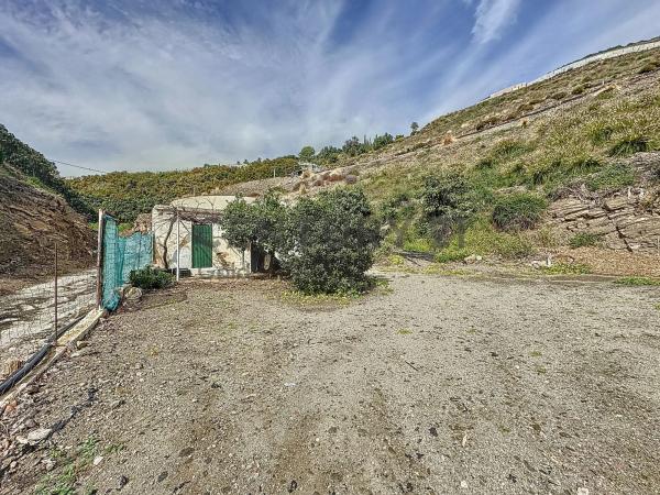 Terreno en La zarzaparrilla