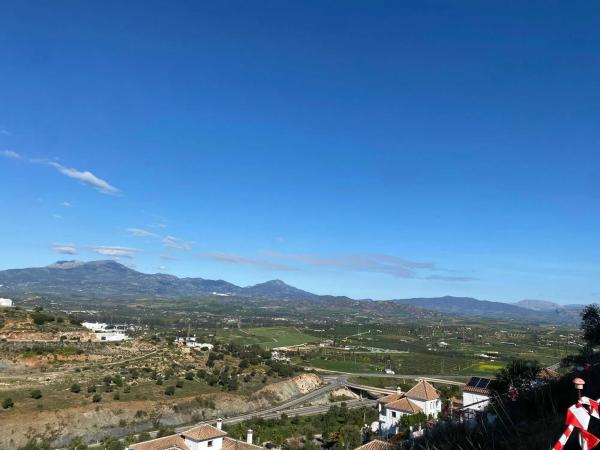 Terreno en calle Alcalá del Valle, 161