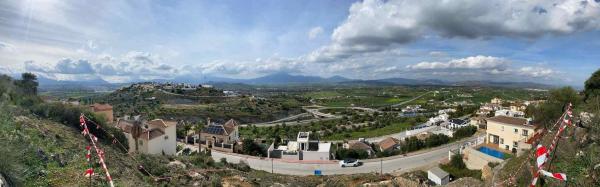 Terreno en calle Alcalá del Valle, 151