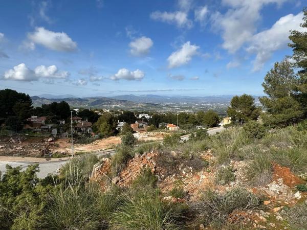 Terreno en Pinos de Alhaurín