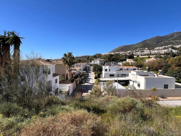 Terreno en avenida de los Argonautas
