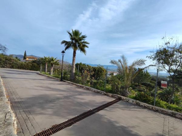 Terreno en camino del Tambor