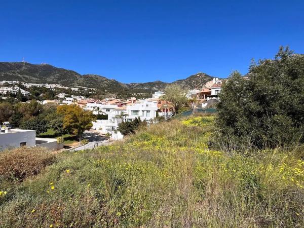 Terreno en avenida de los Argonautas