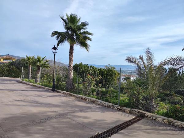 Terreno en camino del Tambor