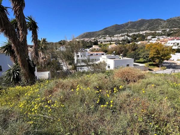 Terreno en avenida de los Argonautas