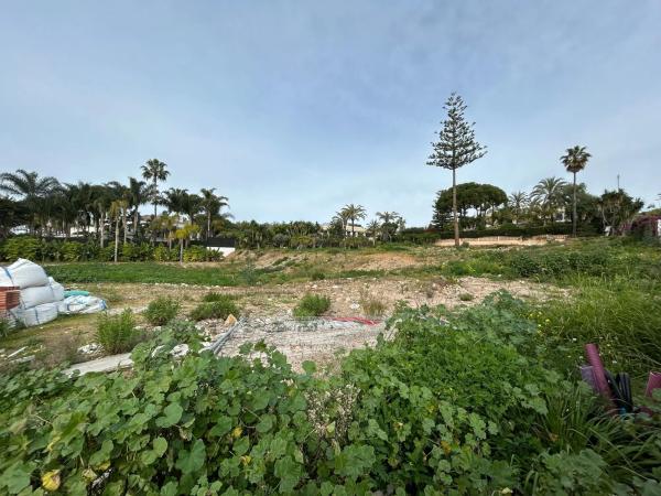 Terreno en calle Jabalí, 82