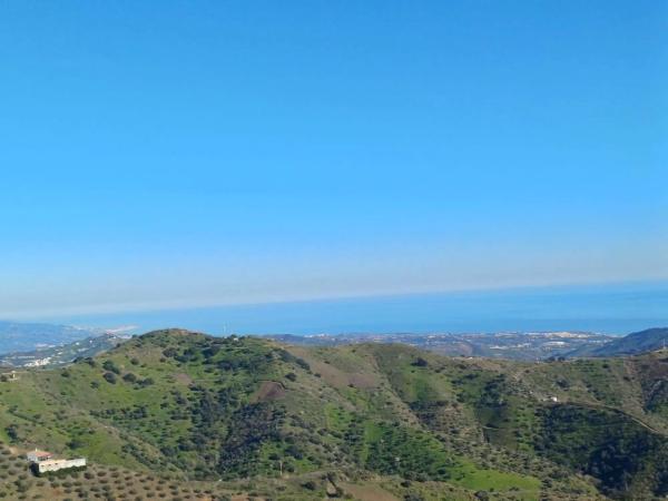 Terreno en Moclinejo