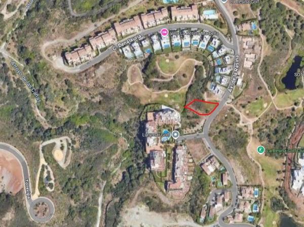 Terreno en avenida de la Resina