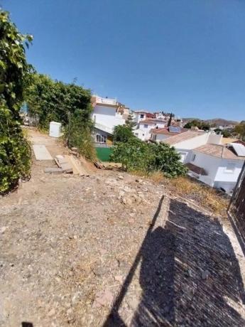 Terreno en Barrio Fuente Alegre - El Chaparral - Los Morales