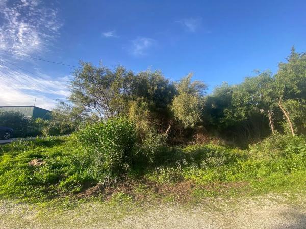 Terreno en avenida de las Adelfas, 60