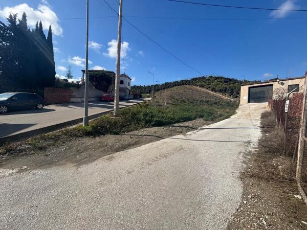 Terreno en avenida Blas Infante