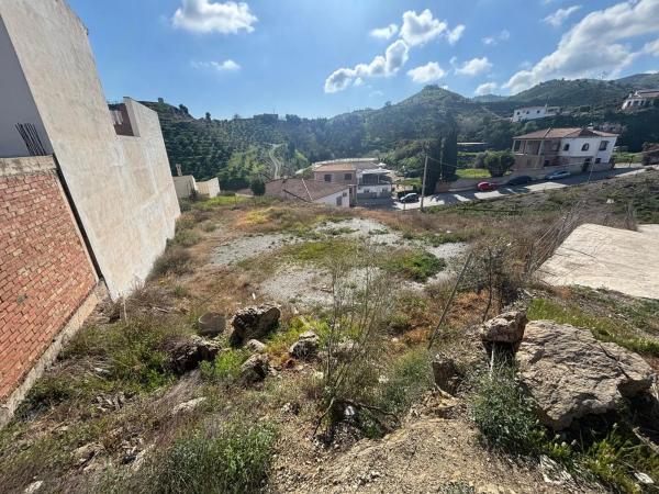 Terreno en avenida Blas Infante