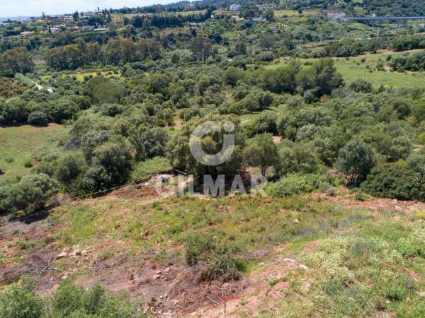 Terreno en calle del Alcornoque