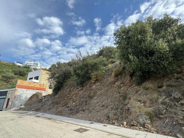 Terreno en calle Gloria Fuertes, 9