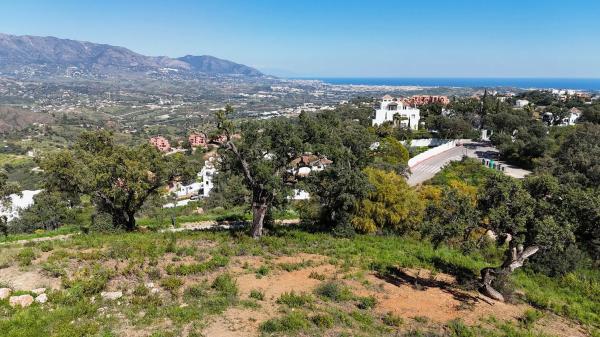 Terreno en calle Cataluña, 2
