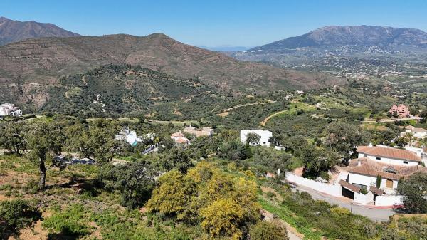 Terreno en calle Cataluña, 2