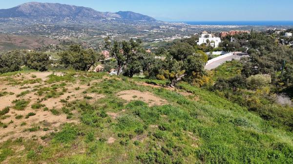 Terreno en calle Cataluña, 2