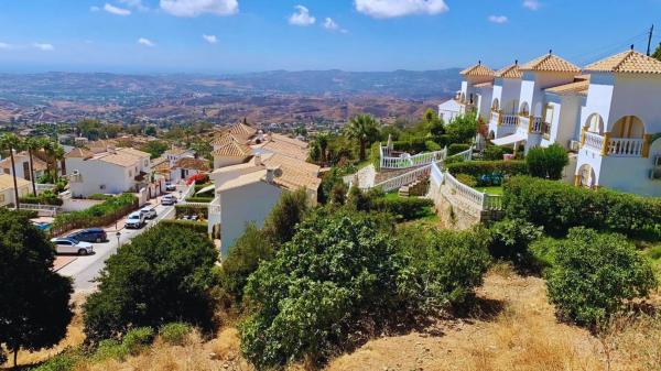 Terreno en calle El Cantillar