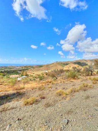 Terreno en Benajarafe