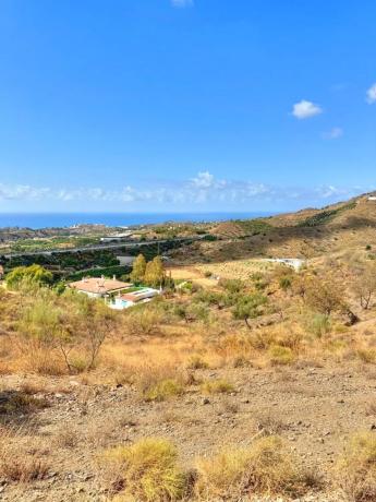Terreno en Benajarafe