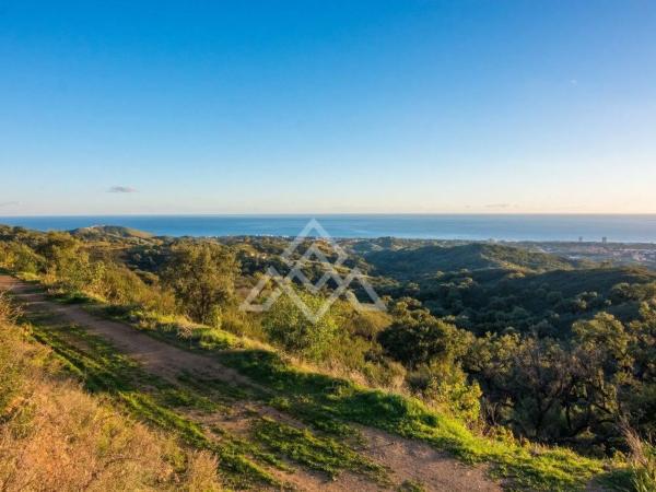 Terreno en calle Madrid