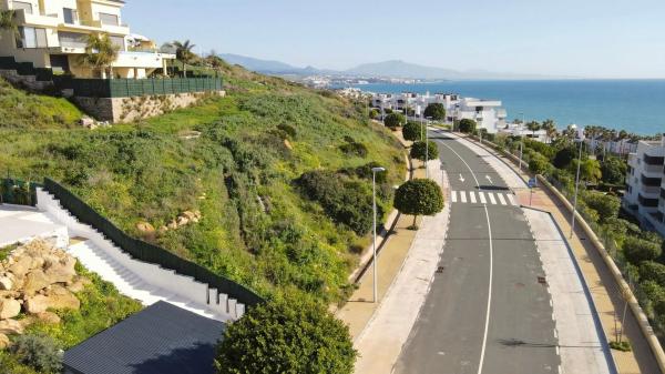 Terreno en Urbanizacion Camarate Golf, 51