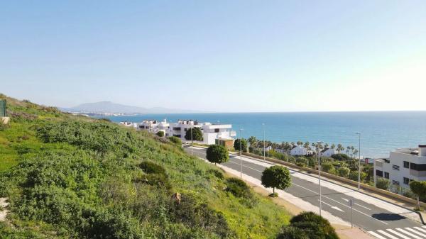 Terreno en Urbanizacion Camarate Golf, 51