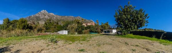 Terreno en calle Huerta del Fraile