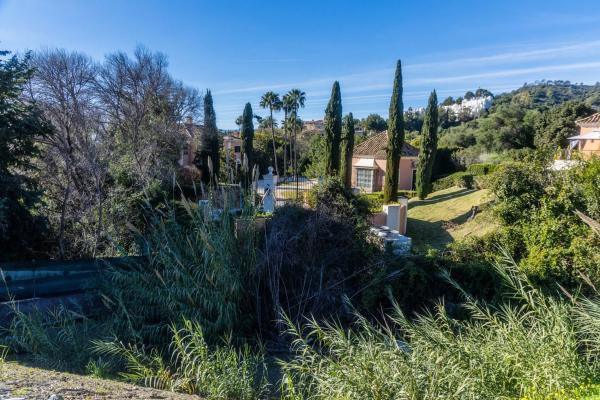 Terreno en calle Huerta del Fraile