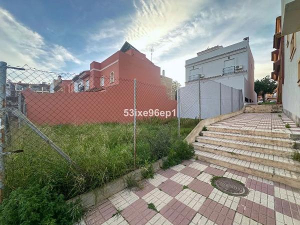 Terreno en calle Yelmo