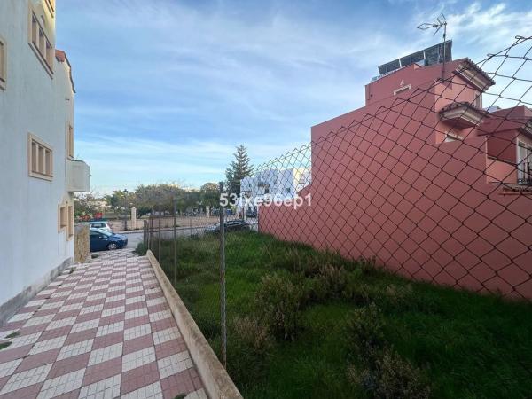 Terreno en calle Yelmo