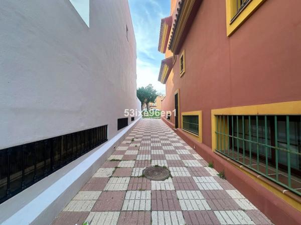 Terreno en calle Yelmo