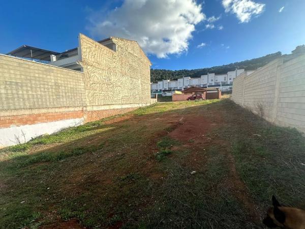 Terreno en calle Justicia