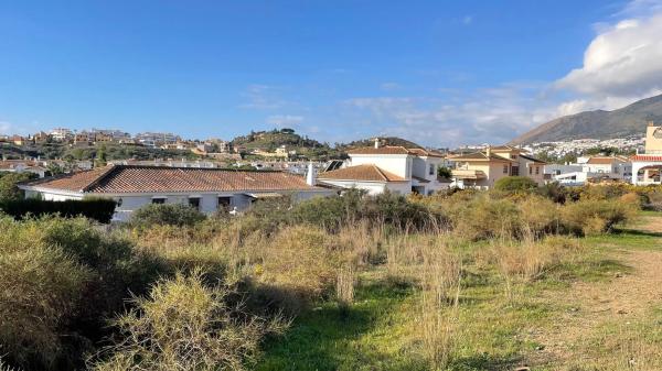 Terreno en avenida del Cantábrico, 42